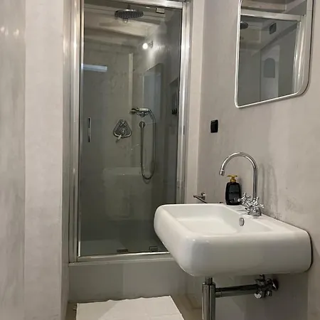 Unique And Antique * Florens